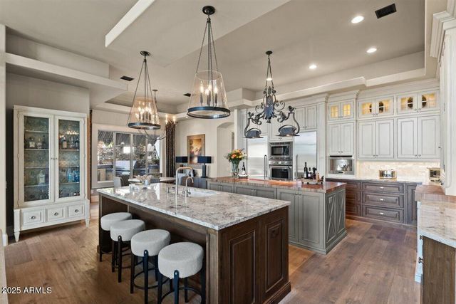 1519 E TREASURE COVE Drive, Gilbert, AZ 85234