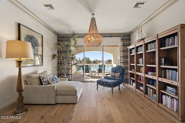 1519 E TREASURE COVE Drive, Gilbert, AZ 85234