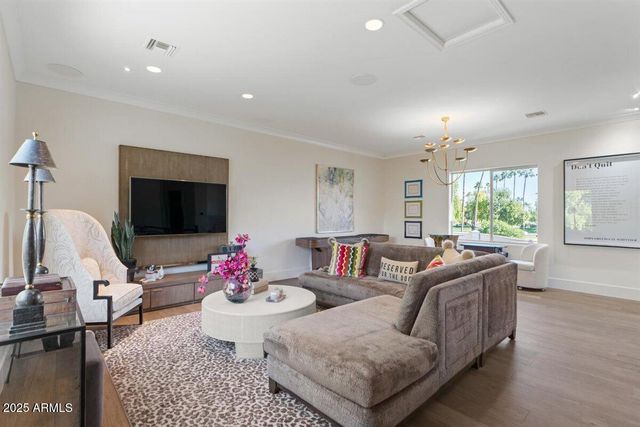 1519 E TREASURE COVE Drive, Gilbert, AZ 85234