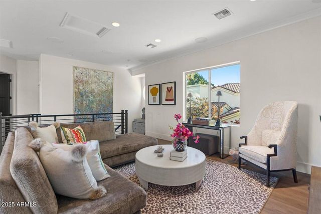 1519 E TREASURE COVE Drive, Gilbert, AZ 85234