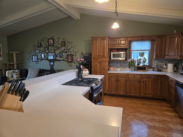 2446 Rolling Hill Drive, Dyer, IN 46311