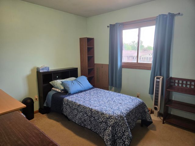 2446 Rolling Hill Drive, Dyer, IN 46311