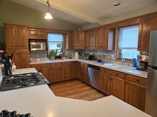 2446 Rolling Hill Drive, Dyer, IN 46311