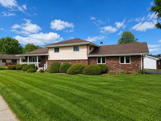 2446 Rolling Hill Drive, Dyer, IN 46311