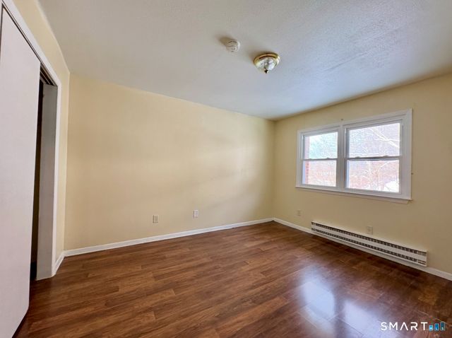 65 Donna Drive C4, New Haven, CT 06513