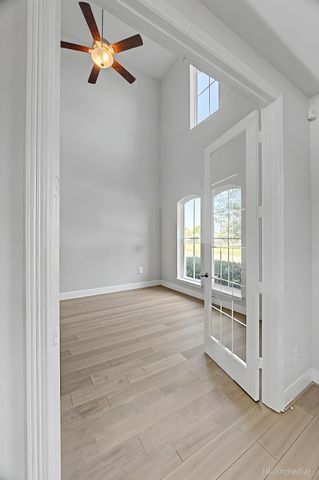 10507 S Sunrise Shores Lane, Cypress, TX 77433