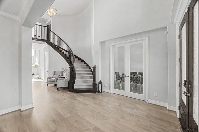 10507 S Sunrise Shores Lane, Cypress, TX 77433