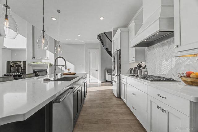 10507 S Sunrise Shores Lane, Cypress, TX 77433