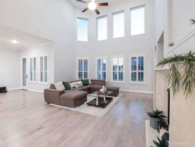 10507 S Sunrise Shores Lane, Cypress, TX 77433