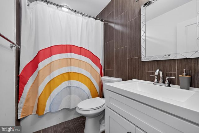37 FOX CHASE RD, Marlton, NJ 08053
