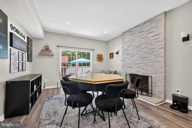 37 FOX CHASE RD, Marlton, NJ 08053