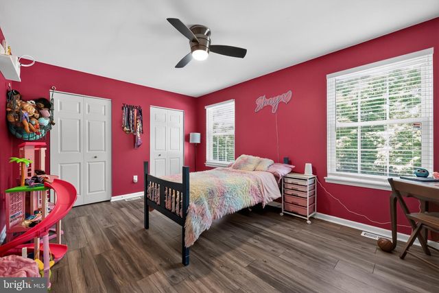 37 FOX CHASE RD, Marlton, NJ 08053