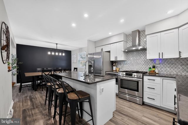 37 FOX CHASE RD, Marlton, NJ 08053