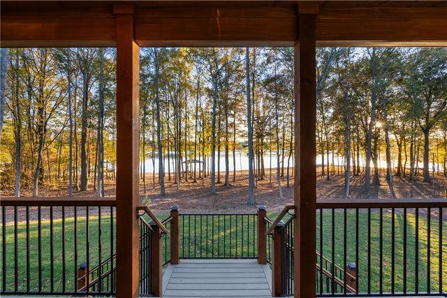 874 Durham Brown Road, Seneca, SC 29678