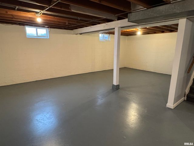 3812 MISSISSIPPI Avenue, Davenport, IA 52807