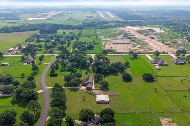 33014 Grove Park Drive, Waller, TX 77484
