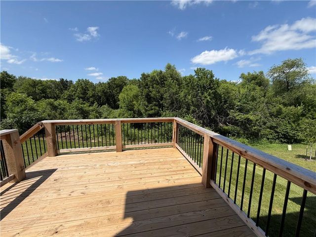 600 SW Valley Drive, Grain Valley, MO 64029