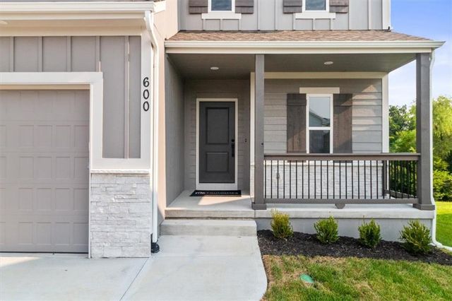 600 SW Valley Drive, Grain Valley, MO 64029