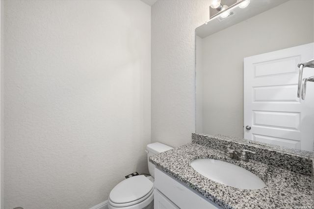 22010 Santa Elena Cyn, San Antonio, TX 78258