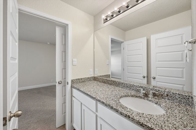 22010 Santa Elena Cyn, San Antonio, TX 78258