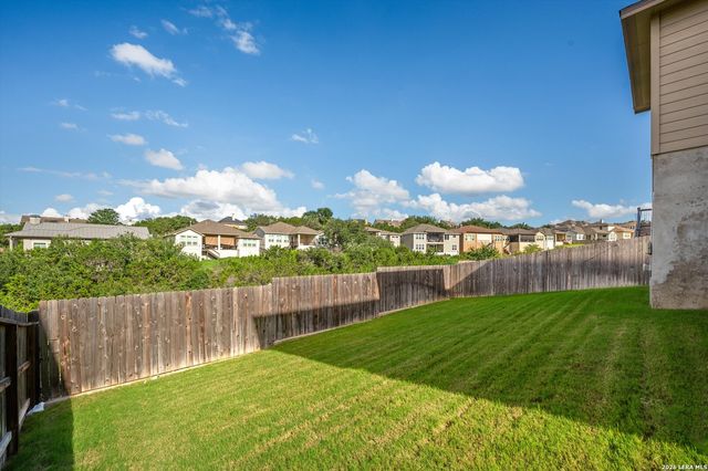 22010 Santa Elena Cyn, San Antonio, TX 78258