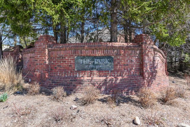 530 Park CIRCLE, Elm Grove, WI 53122