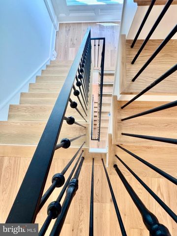 5840 HILLDON ST, Mclean, VA 22101