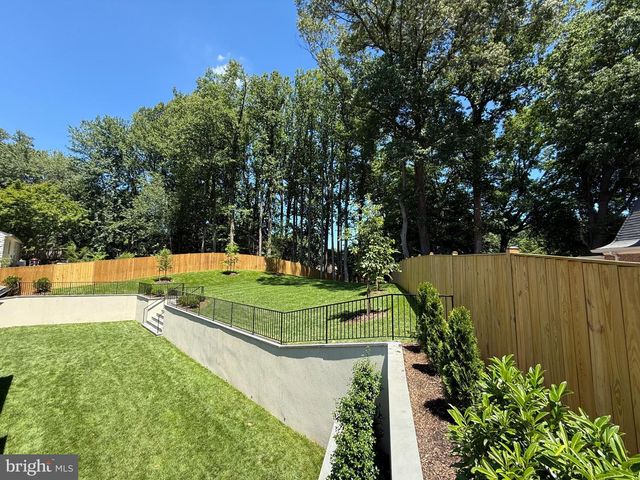 5840 HILLDON ST, Mclean, VA 22101