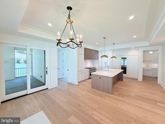 5840 HILLDON ST, Mclean, VA 22101