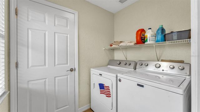 102 LAKE LENA BOULEVARD, Auburndale, FL 33823