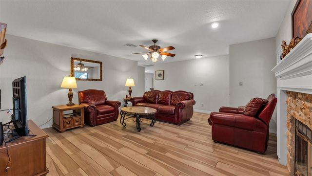 102 LAKE LENA BOULEVARD, Auburndale, FL 33823