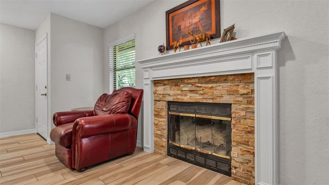 102 LAKE LENA BOULEVARD, Auburndale, FL 33823