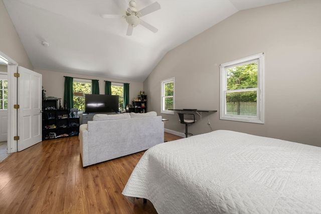 302 Ames Way, Barnstable, MA 02632