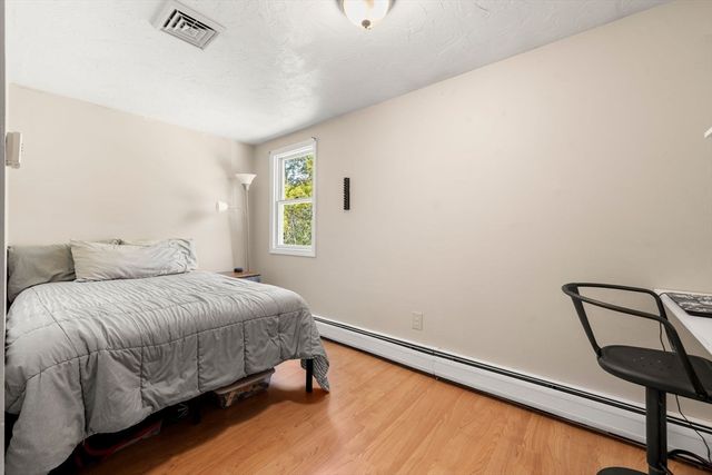 302 Ames Way, Barnstable, MA 02632