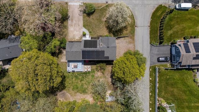 302 Ames Way, Barnstable, MA 02632