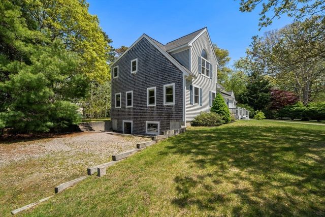 302 Ames Way, Barnstable, MA 02632