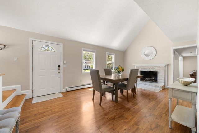 302 Ames Way, Barnstable, MA 02632