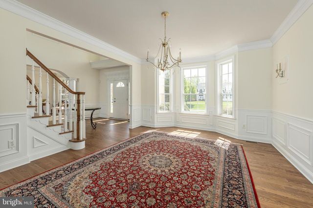 211 SHIVERS RUN CT, Mullica Hill, NJ 08062