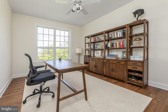 211 SHIVERS RUN CT, Mullica Hill, NJ 08062