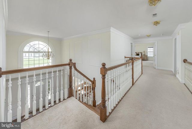 211 SHIVERS RUN CT, Mullica Hill, NJ 08062