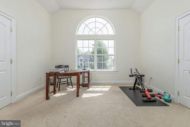 211 SHIVERS RUN CT, Mullica Hill, NJ 08062