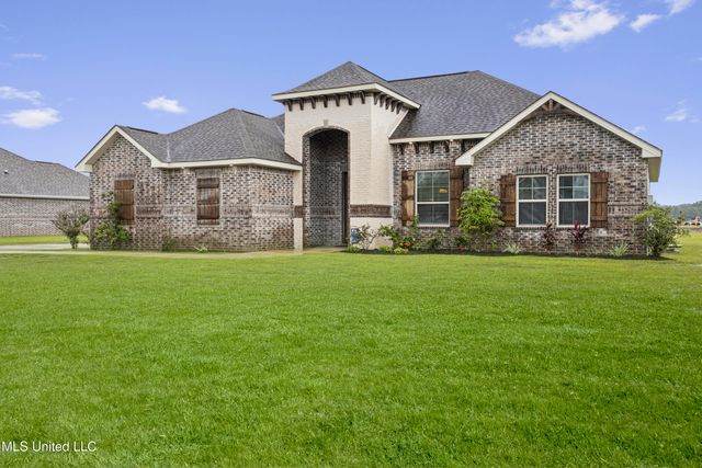 6417 Palmetto Pointe Drive, Ocean Springs, MS 39564
