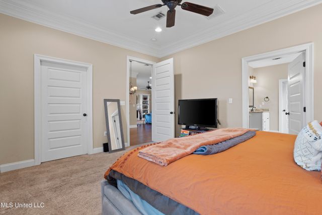 6417 Palmetto Pointe Drive, Ocean Springs, MS 39564