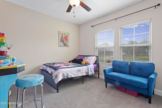 6417 Palmetto Pointe Drive, Ocean Springs, MS 39564