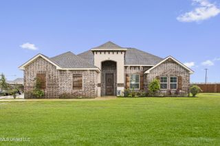 6417 Palmetto Pointe Drive, Ocean Springs, MS 39564