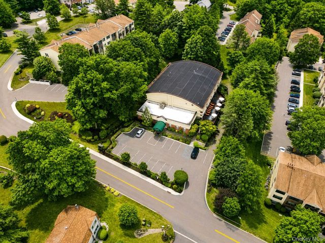 10 Edinburgh Drive 10, Peekskill, NY 10566