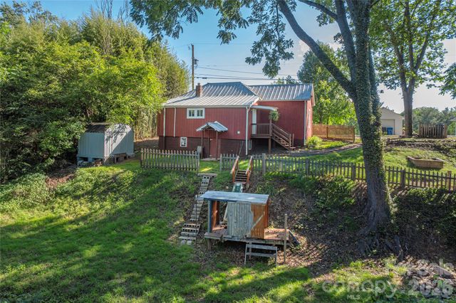 261 Star Ridge Road, Canton, NC 28716