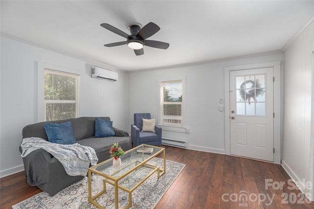 261 Star Ridge Road, Canton, NC 28716