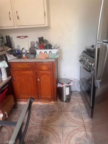 920 E 48th Street, Los Angeles, CA 90011