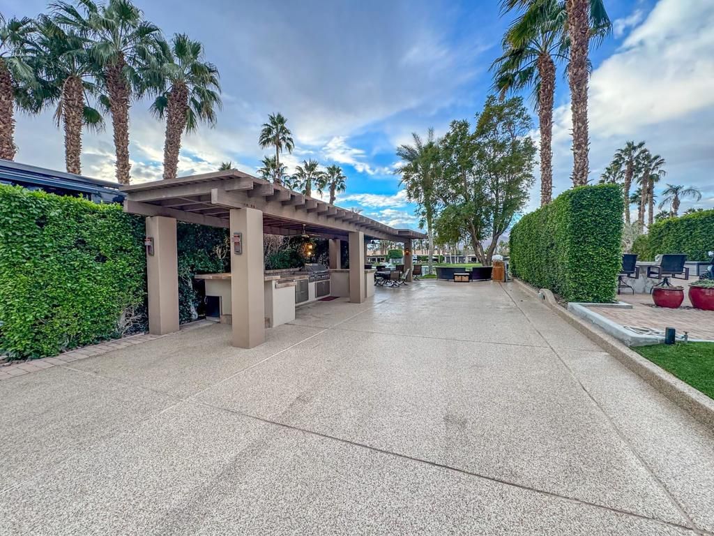 80394 Ave 48 401, Indio, CA 92201